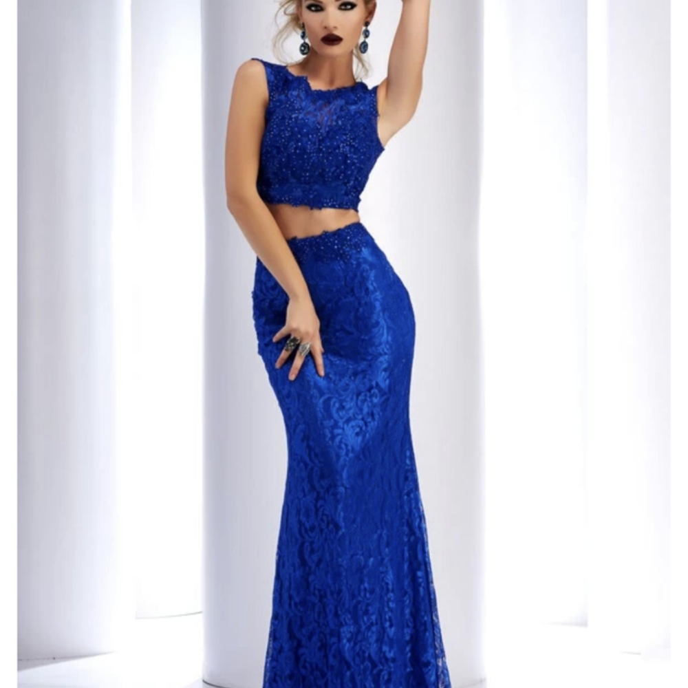 Clarisse Elegant Blue Lace Evening Gown